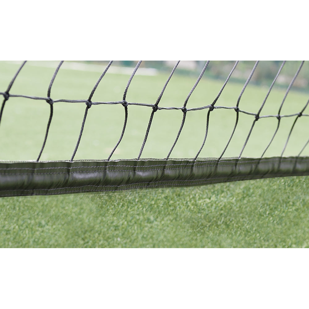 Harrod No 16 2mm thick Cricket Netting C/w Black Bottom Band Per Metre (2.7m)